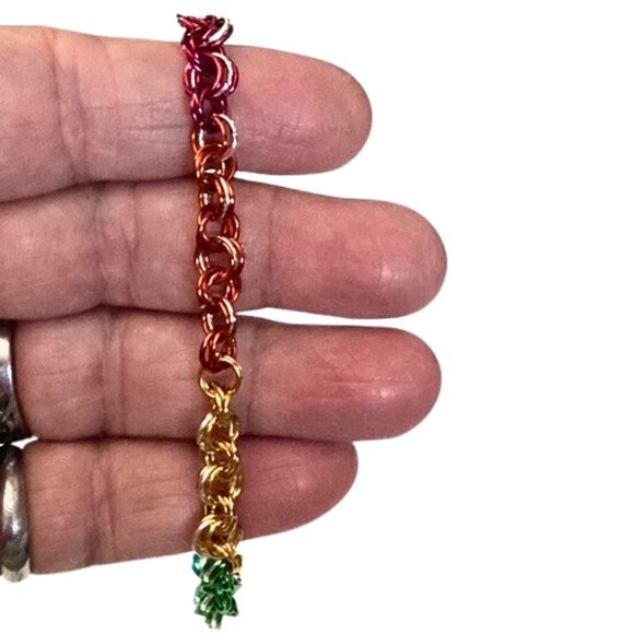 MUCHO PRIDE RAINBOW BRACELET - Picture 4 of 4